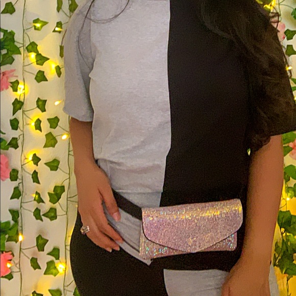 Set - Picture 2 of 2